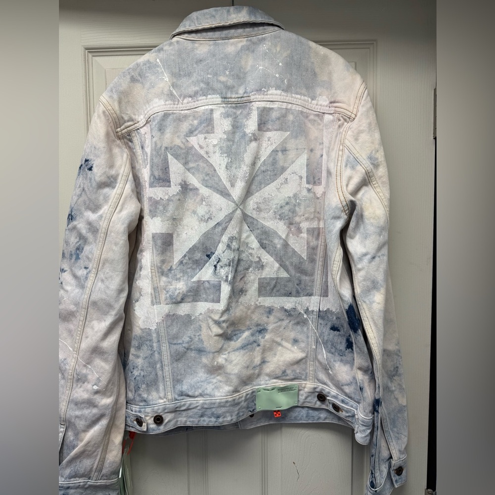 OFF-WHITE c/o VIRGIL ABLOH
ARROW slim jean jacket extreme bleach